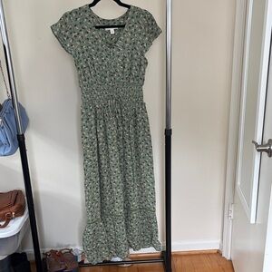 Treasure & Bond Floral Smocked Waist Green Maxi Dress